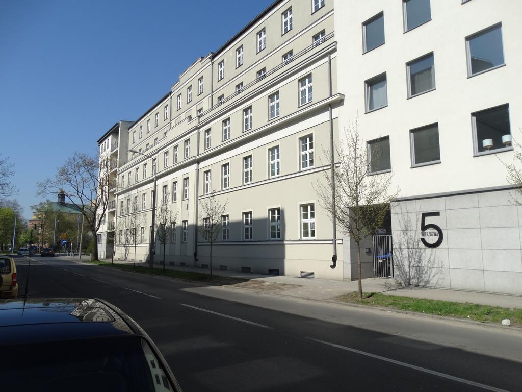 Black&White Apartment- Wierzbowa 5 Poznań Buitenkant foto