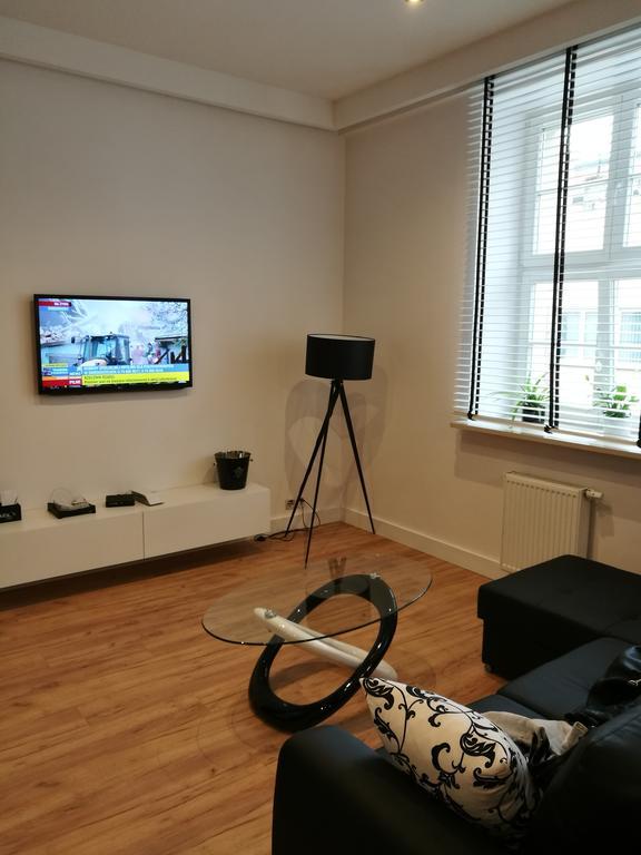 Black&White Apartment- Wierzbowa 5 Poznań Buitenkant foto